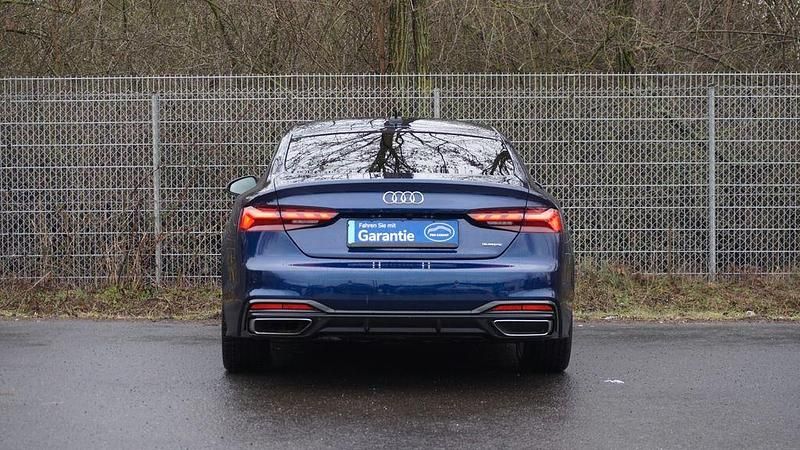 Gebraucht Audi A5 S-Line 204 PS (150 kW) 2024 Blau Limousine