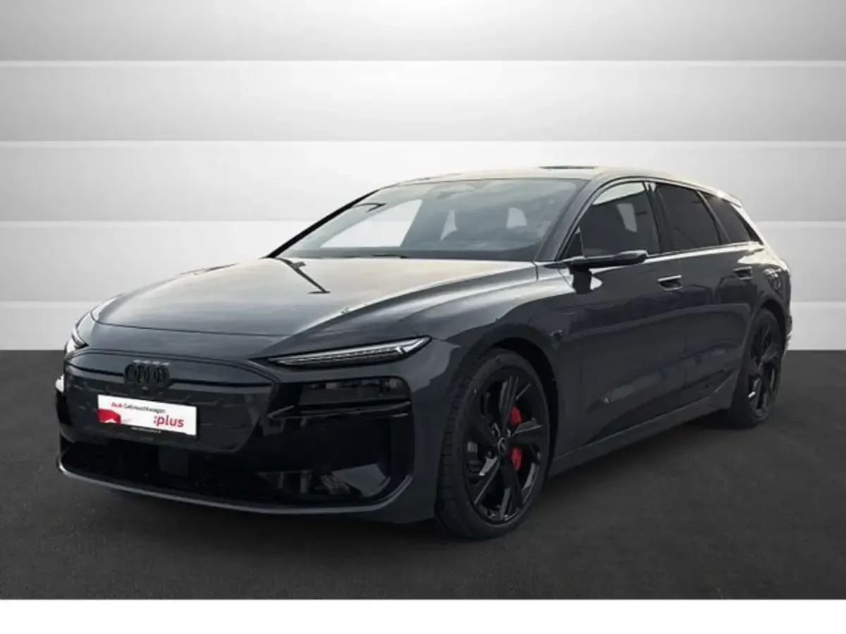 Gebraucht Audi e-tron Sport 369 kW (503 PS) 2025 Magnetgrau SUV