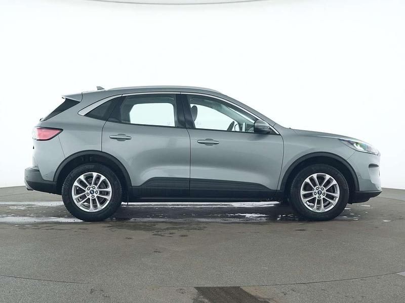 Gebraucht Ford Kuga Titanium 190 PS (139 kW) 2022 Solarsilber SUV