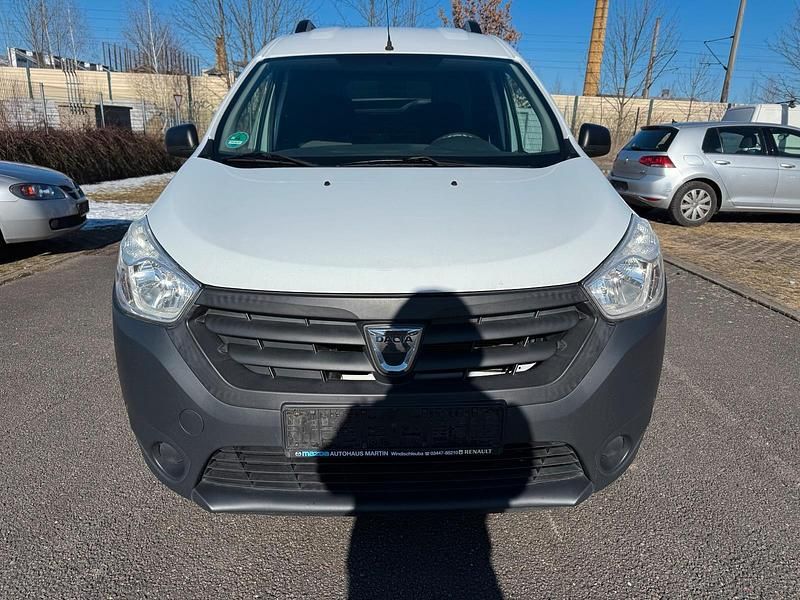 Gebraucht Dacia Dokker 83 PS (61 kW) 2015 Weiß Van / Kleinbus
