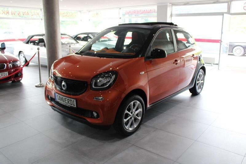 Orange / black Gebraucht 2014 Smart ForFour Passion Kleinwagen | 6.990 € (Fairer Preis) - Bild 1/4
