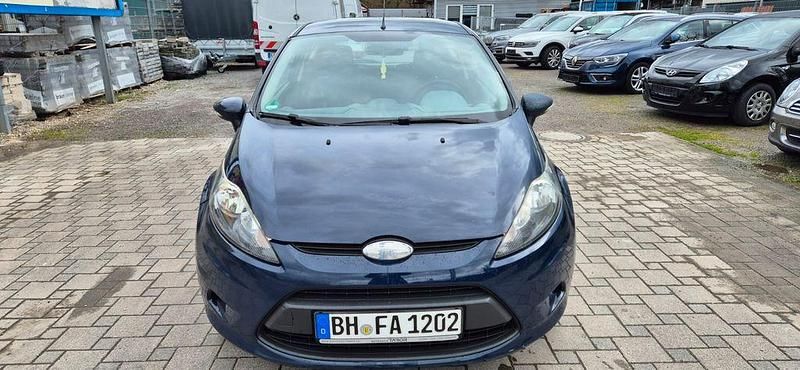 Gebraucht Ford Fiesta Trend 60 PS (44 kW) 2009 Blau Kleinwagen