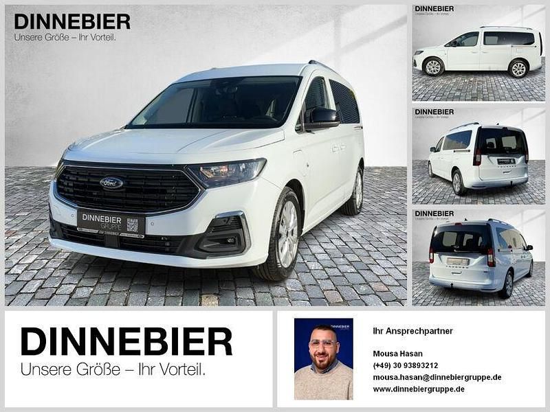 Gebraucht Ford Tourneo Titanium 150 PS (110 kW) 2025 Weiß Van / Kleinbus