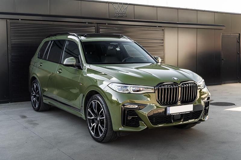 Grün Gebraucht 2021 BMW X7 Sport Line SUV | 64.999 € (Fairer Preis) - Bild 1/4