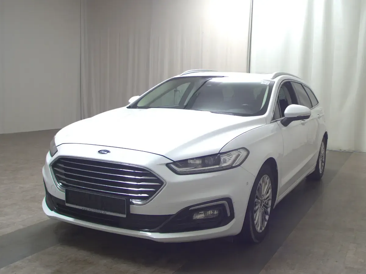 Gebraucht Ford Mondeo Titanium 190 PS (139 kW) 2022 Frost weiss Kombi