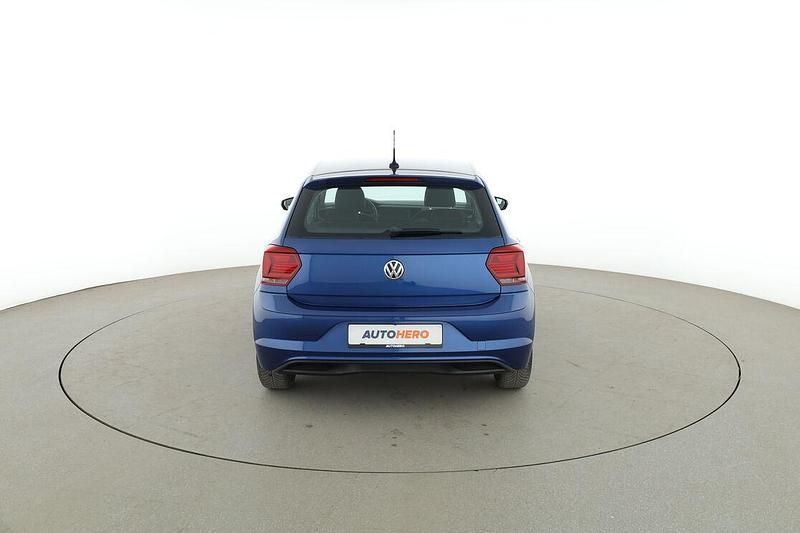 Gebraucht VW Polo Comfortline 80 PS (58 kW) 2020 Blau Kleinwagen