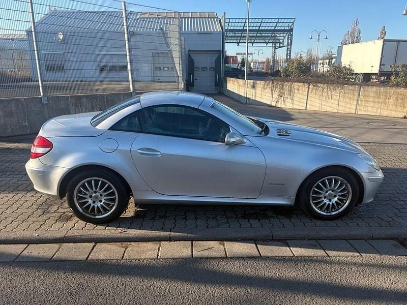 Gebraucht Mercedes SLK200 163 PS (119 kW) 2004 Grau Cabrio