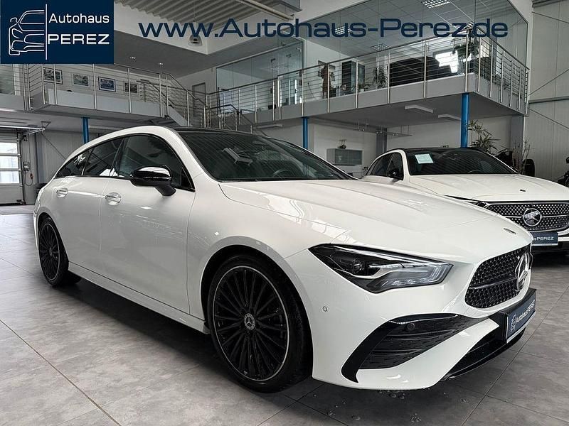 Weiß Gebraucht 2023 Mercedes CLA220 Shooting Brake Premium Kombi | 37.889 € (Teuer) - Bild 1/4