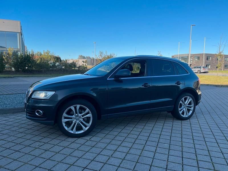 Grau Gebraucht 2013 Audi Q5 SUV | 10.800 € (Superpreis) - Bild 1/4