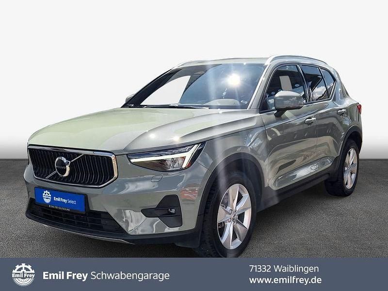 Grün Gebraucht 2024 Volvo XC40 Core SUV | 33.770 € (Guter Preis) - Bild 1/4