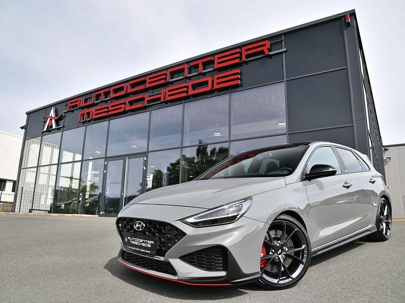Grau Gebraucht 2021 Hyundai i30 N Performance Limousine | 36.890 € - Bild 1/4