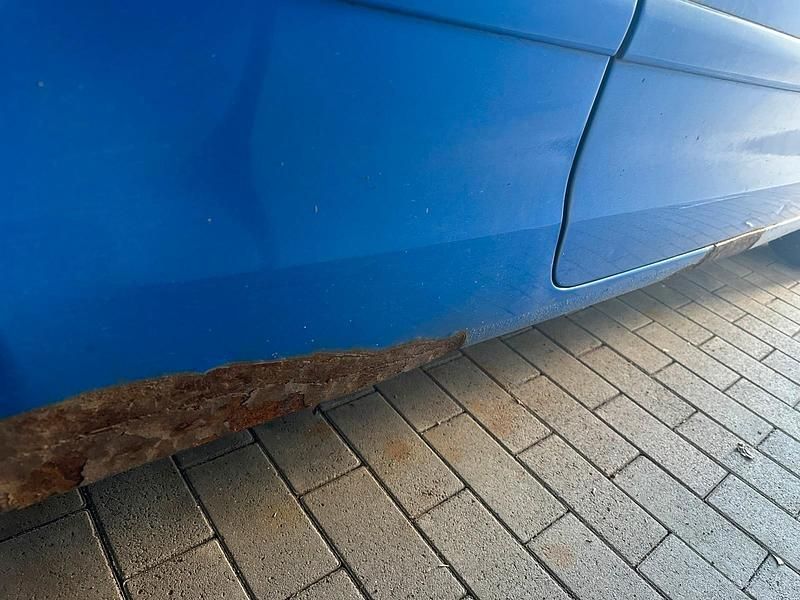 Gebraucht VW Polo 70 PS (51 kW) 2009 Blau Kleinwagen