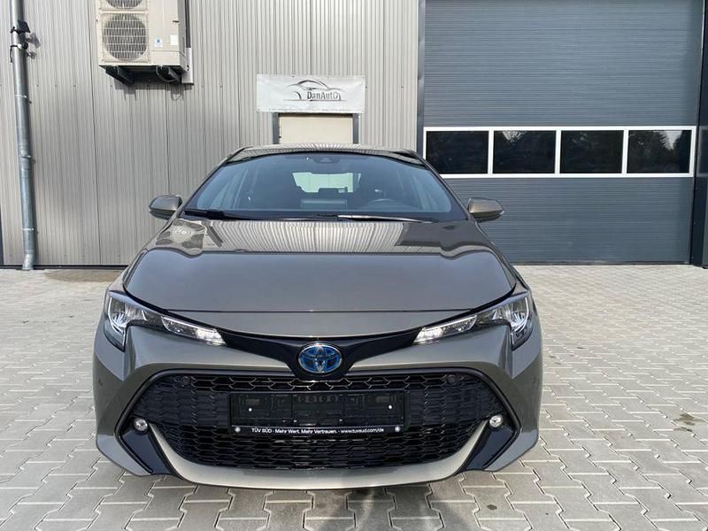 Gebraucht 2021 Toyota Corolla Hybrid Limousine | 17.900 € (Fairer Preis) - Bild 1/4