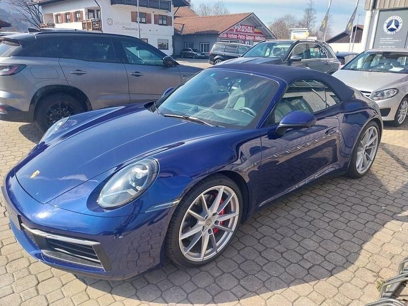 Gebraucht Porsche 992 450 PS (330 kW) 2024 Blau Cabrio