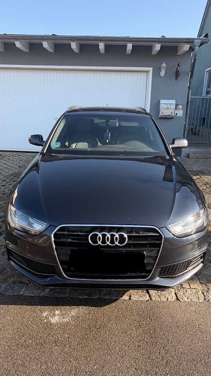 Gebraucht Audi A4 S-Line 150 PS (110 kW) 2015 Blau Kombi