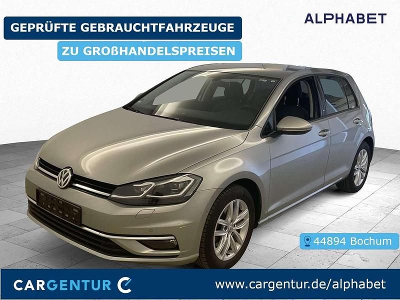 Tungsten silver Gebraucht 2020 VW Golf VII Comfortline Limousine | 16.490 € (Guter Preis) - Bild 1/2