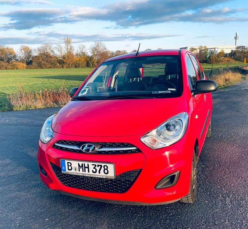 Rot Gebraucht 2012 Hyundai i10 Classic Kleinwagen | 4.150 € (Etwas zu teuer) - Bild 1/4