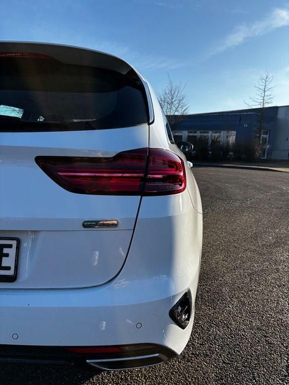 Gebraucht Kia Ceed Sportswagon 141 PS (103 kW) 2021 Weiß Kombi