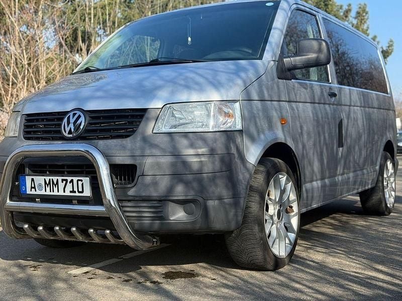 Gebraucht VW T5 131 PS (96 kW) 2006 Silber Van
