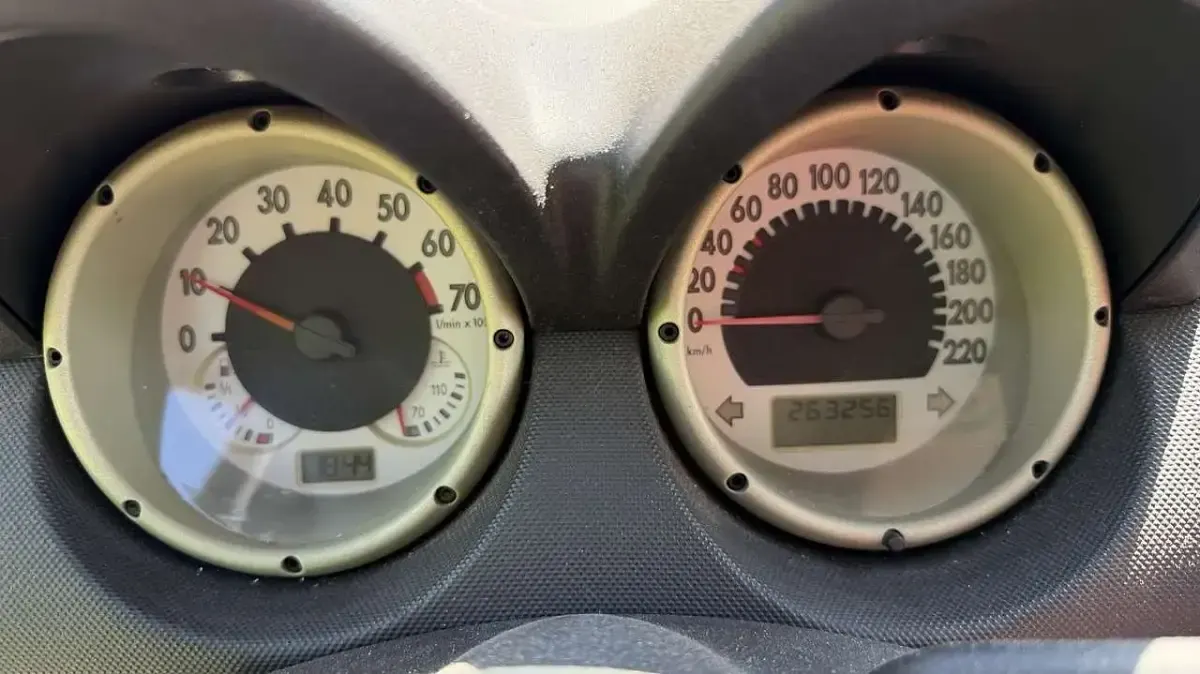 Gebraucht VW Lupo 50 PS (36 kW) 1999 Schwarz Kleinwagen