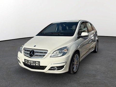 Weiß Gebraucht 2011 Mercedes B160 Van / Kleinbus | 9.600 € (Teuer) - Bild 1/4