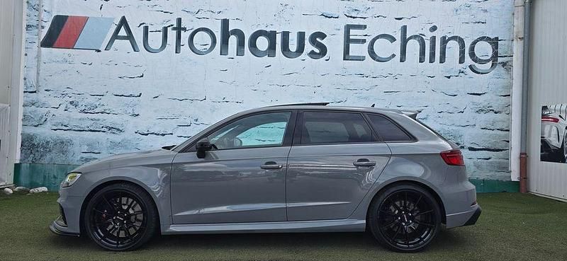 Grau Gebraucht 2020 Audi RS3 Sport Kleinwagen | 45.950 € - Bild 1/4