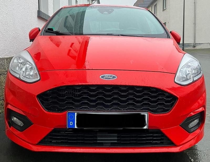 Gebraucht Ford Fiesta ST-Line 101 PS (74 kW) 2018 Rot Limousine