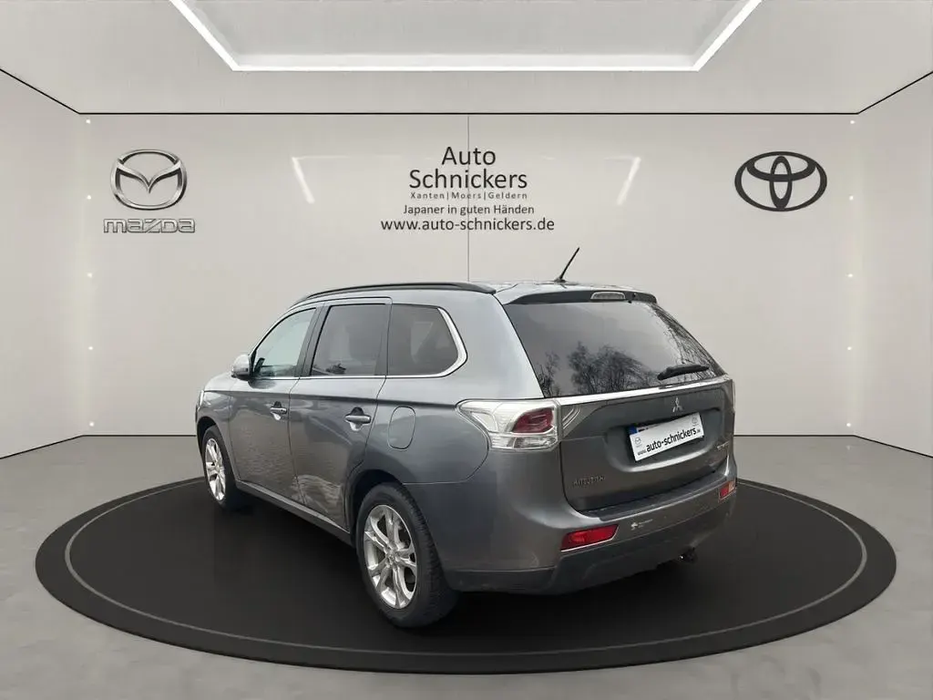 Gebraucht Mitsubishi Outlander 150 PS (110 kW) 2013 Grau SUV