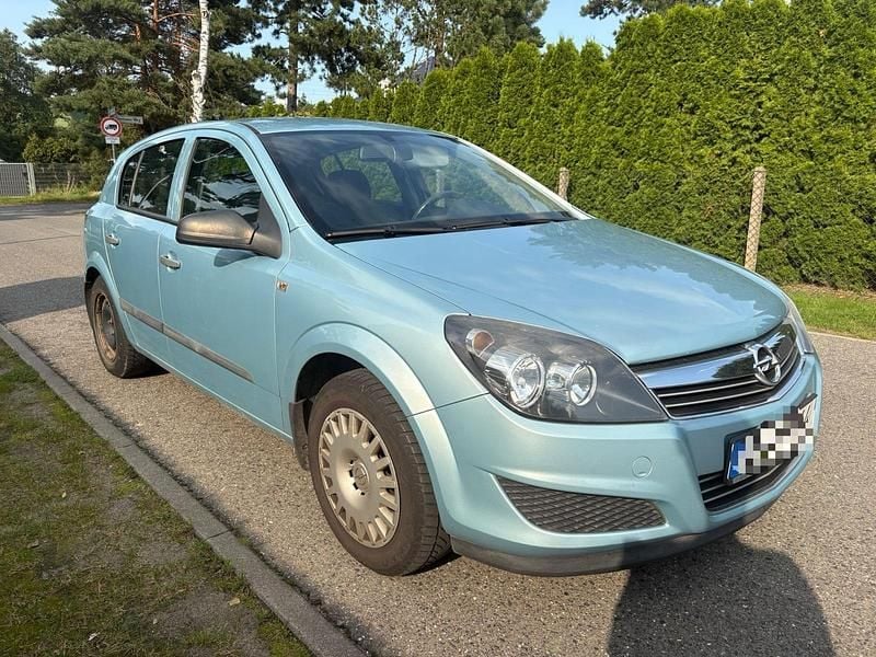 Violet Gebraucht 2009 Opel Astra Limousine | 1.390 € (Superpreis) - Bild 1/4