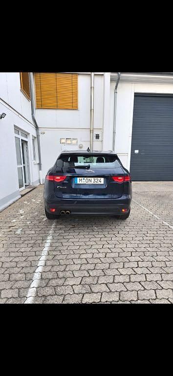 Gebraucht Jaguar F-Pace 179 PS (131 kW) 2019 Blau SUV