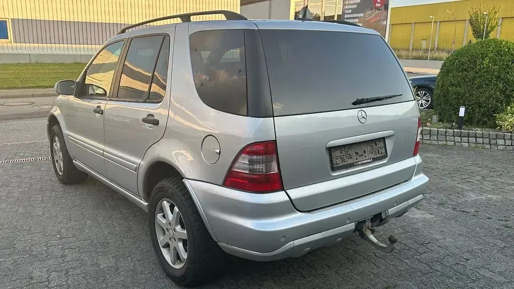 Gebraucht Mercedes ML270 163 PS (119 kW) 2002 Other SUV