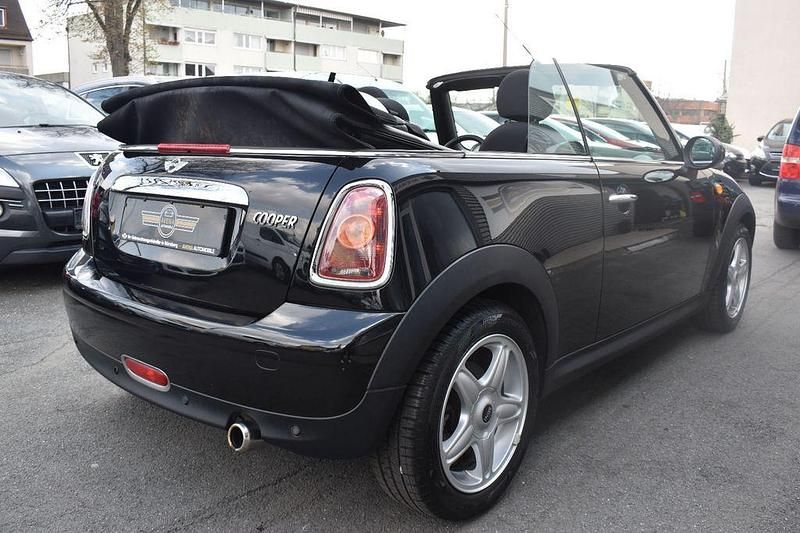 Second-hand Mini Cooper Cabriolet Pepper 120 CP (88 kW) 2009 Negru Cabrio
