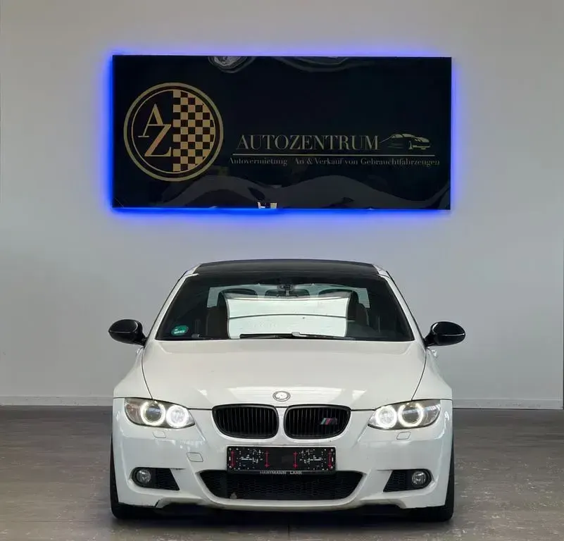 Gebraucht BMW 325 M Sport 218 PS (160 kW) 2009 Alpinweiss iii Cabrio