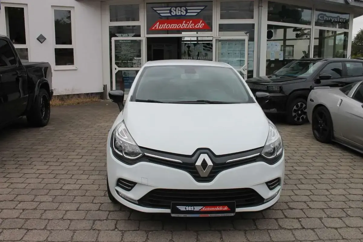 Gebraucht Renault Clio IV Collection 90 PS (66 kW) 2019 Weiß Kleinwagen