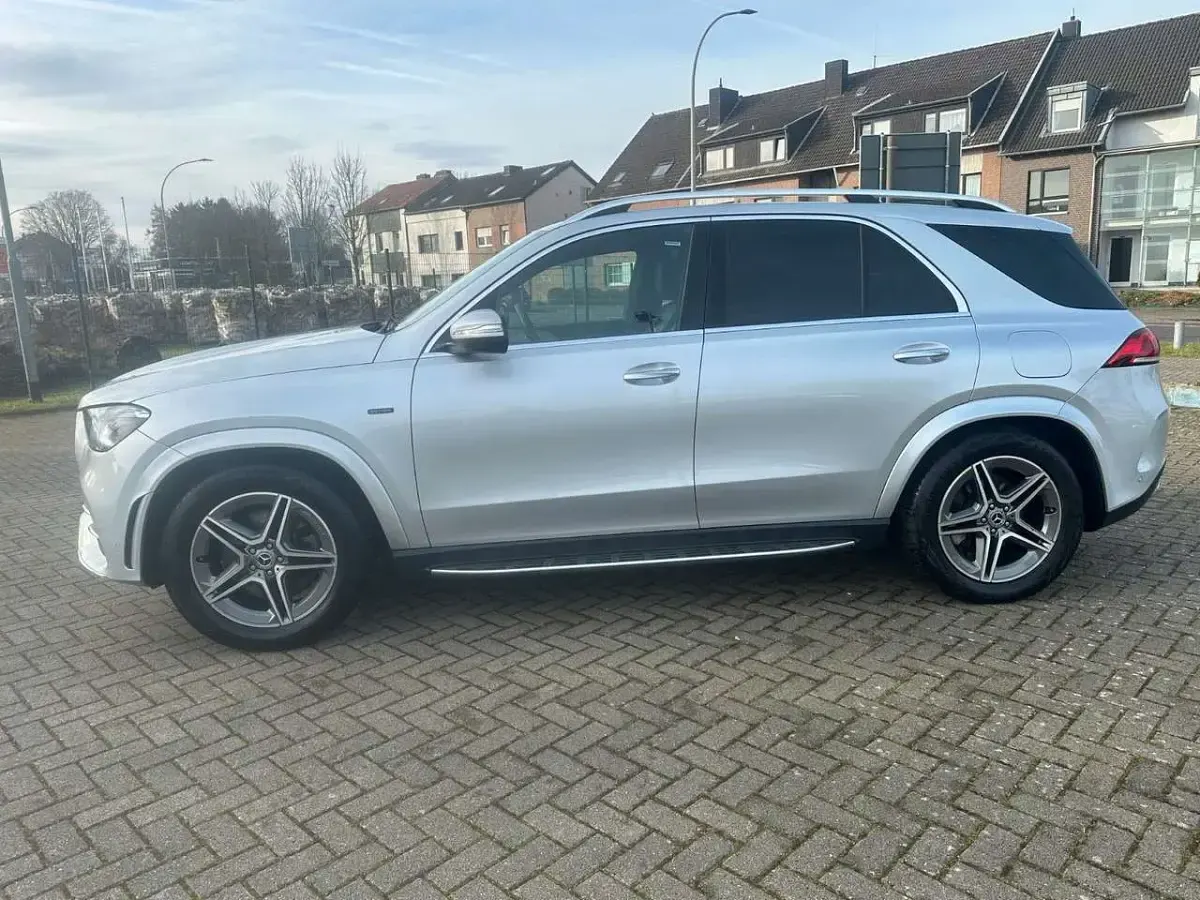 Gebraucht Mercedes GLE350 de AMG 320 PS (235 kW) 2021 Silber SUV