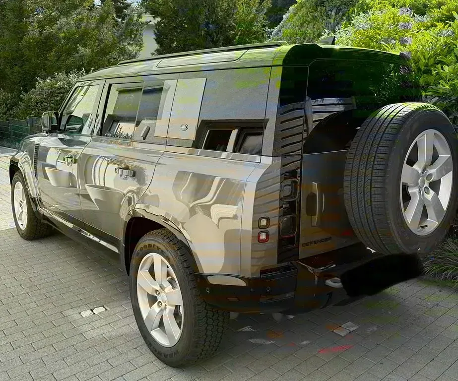 Gebraucht Land Rover Defender SE Dynamic 249 PS (183 kW) 2023 SUV