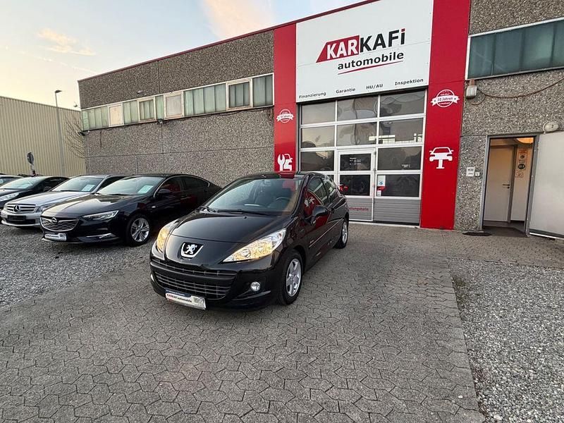 Gebraucht Peugeot 207 Forever 95 PS (69 kW) 2012 Schwarz Kleinwagen