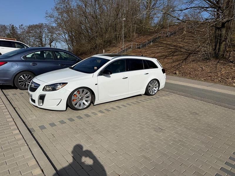 Gebraucht Opel Insignia OPC 194 PS (142 kW) 2012 Weiß Kombi