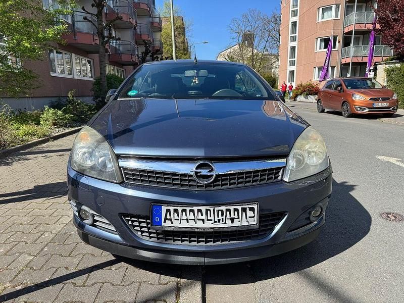 Blau Gebraucht 2006 Opel Astra Cabriolet Edition Cabrio | 2.799 € (Fairer Preis) - Bild 1/4