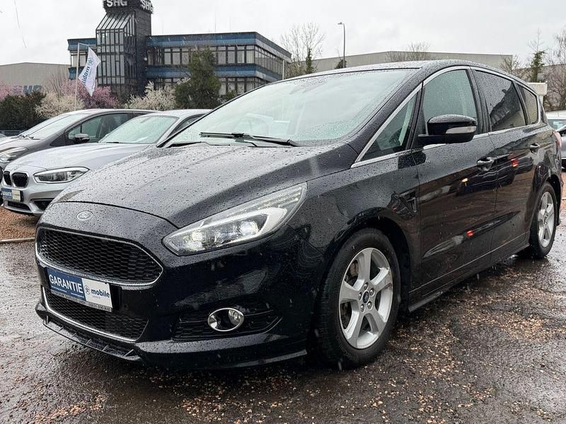 Gebraucht Ford S-MAX ST-Line 179 PS (131 kW) 2018 Schwarz Van / Kleinbus