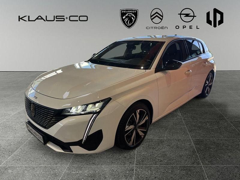 Weiß Gebraucht 2023 Peugeot 308 Allure Limousine | 23.980 € (Fairer Preis) - Bild 1/3