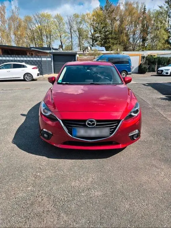 Gebraucht Mazda 3 Nakama 120 PS (88 kW) 2016 Rot Limousine