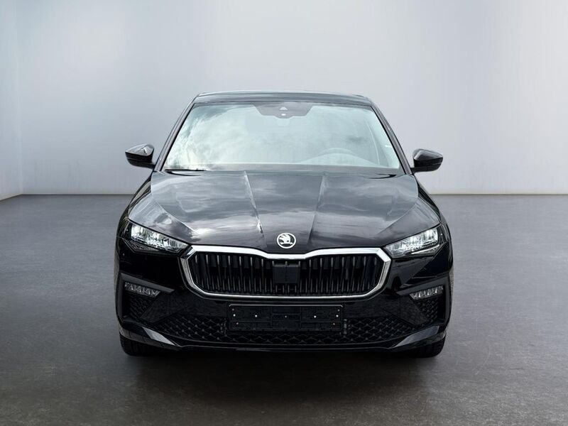 Schwarz Neu 2025 Skoda Scala Drive Kleinwagen | 25.840 € (Fairer Preis) - Bild 1/4