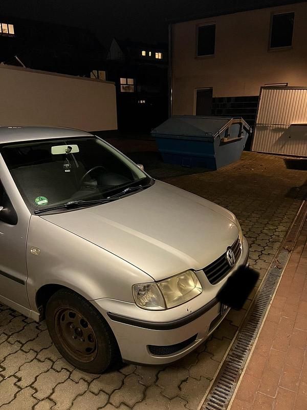 Gebraucht VW Polo 60 PS (44 kW) 2001 Silber Kleinwagen