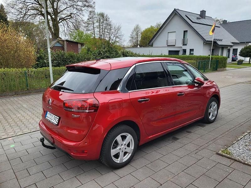 Gebraucht Citroën C4 Picasso PureTech 131 PS (96 kW) 2016 Rot Van / Kleinbus