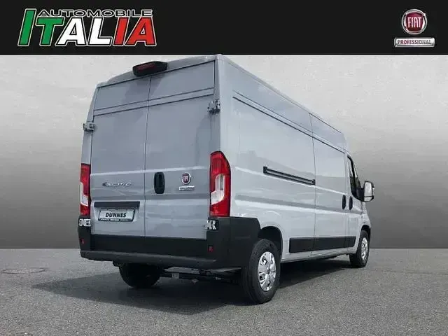 Gebraucht Fiat Ducato 89 kW (122 PS) 2021 Grau (expedition grau) Van
