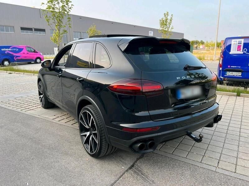 Schwarz Gebraucht 2012 Porsche Cayenne SUV | 18.500 € (Teuer) - Bild 1/4