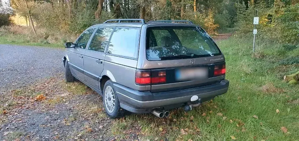 Gebraucht VW Passat 115 PS (84 kW) 1991 Grau Kombi