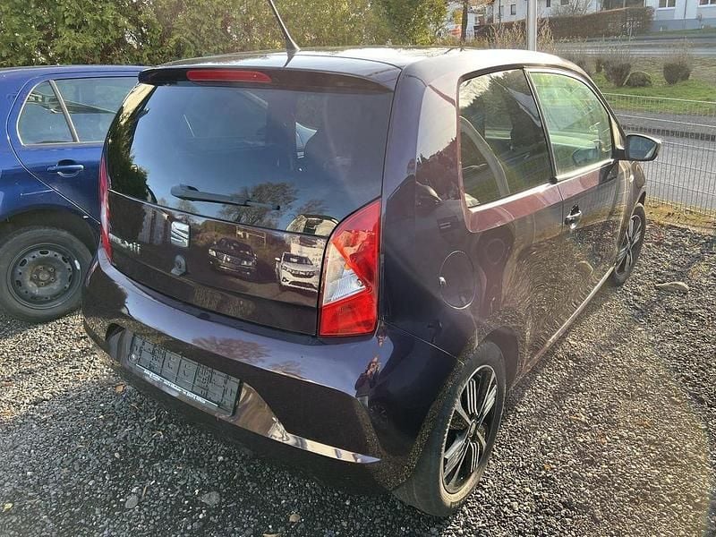 Gebraucht Seat Mii Cosmopolitan 75 PS (55 kW) 2017 Violett Kleinwagen