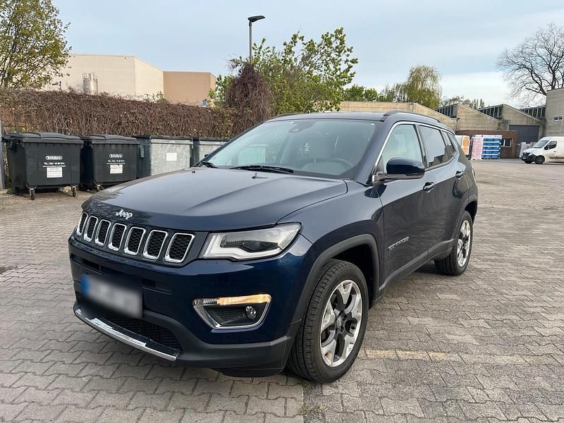 Second-hand Jeep Compass 170 CP (125 kW) 2018 Albastru SUV